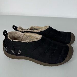 Keen Women’s Cush Slip On Shoes in Black Size 7.5